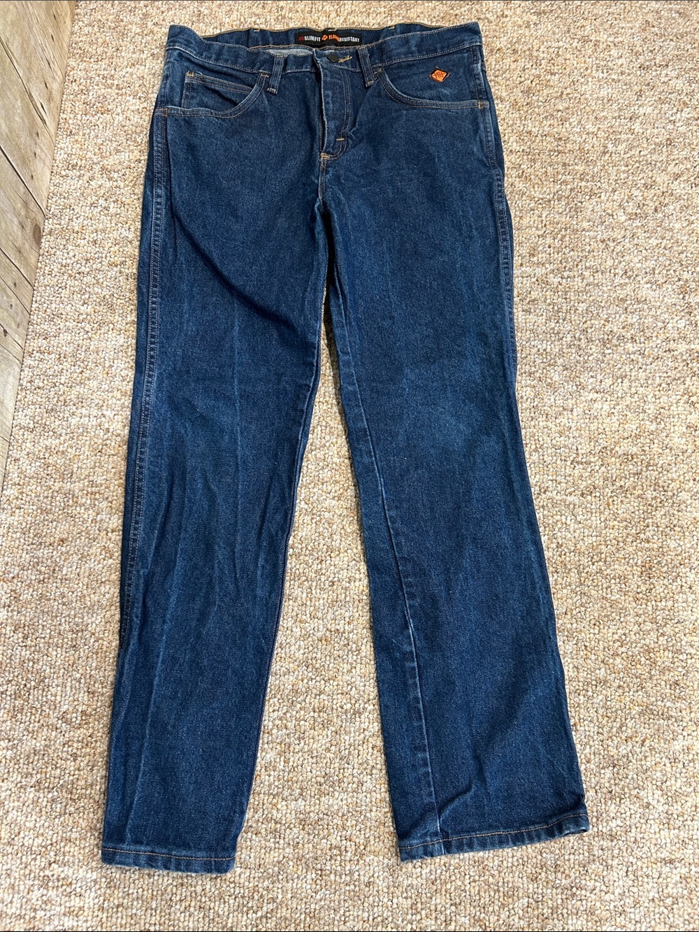Men’s Wrangler Flame Resistant workwear 33x30 Jeans Dark Wash